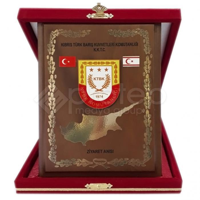Kadife Kutulu Lazer Kesim Uv Baskılı Ahşap Askeri Plaket