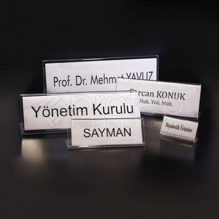 AKM2 Akrilik Sürgülü Toplantı Masası İsimliği - KONUŞMACI İSİMLİĞİ 85 mm x 210 mm