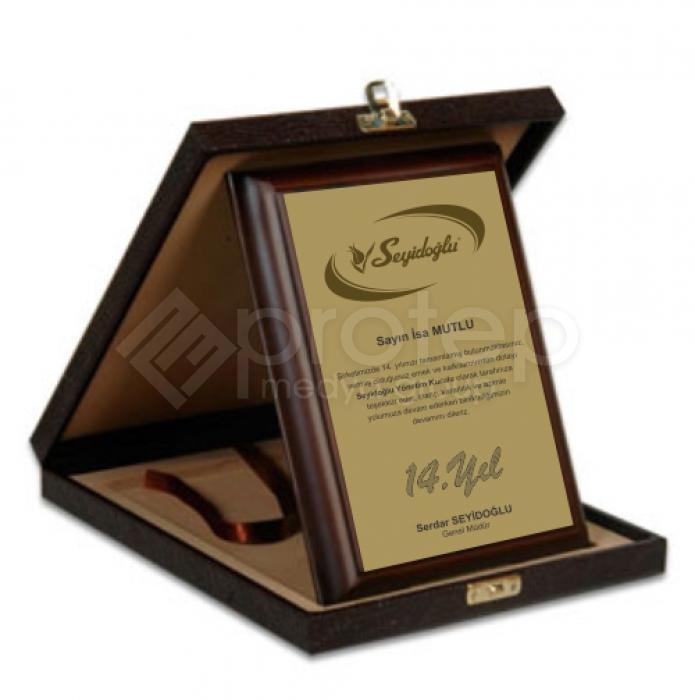Deri Kutulu Ahşap Plaket 20x25 Dik