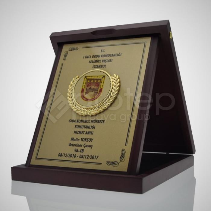 Ahşap Kutulu Madalyalı Askeri Hizmet Anısı Plaket