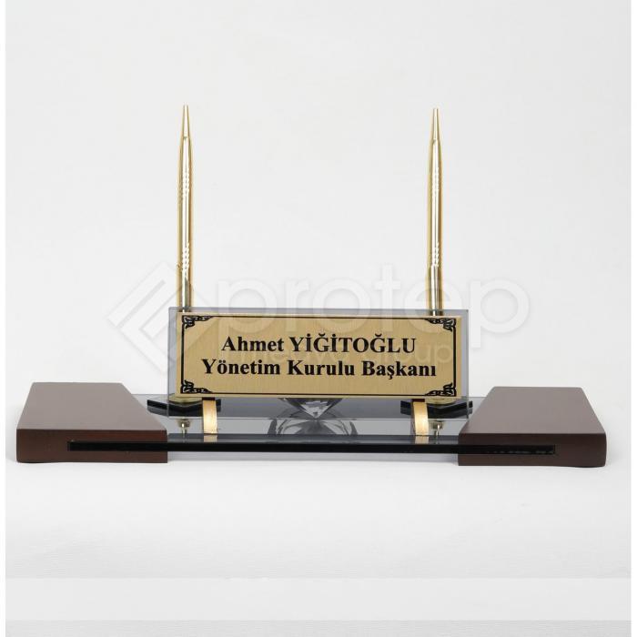 Kişiye Özel Premium Ahşap Masa İsimliği Modeli