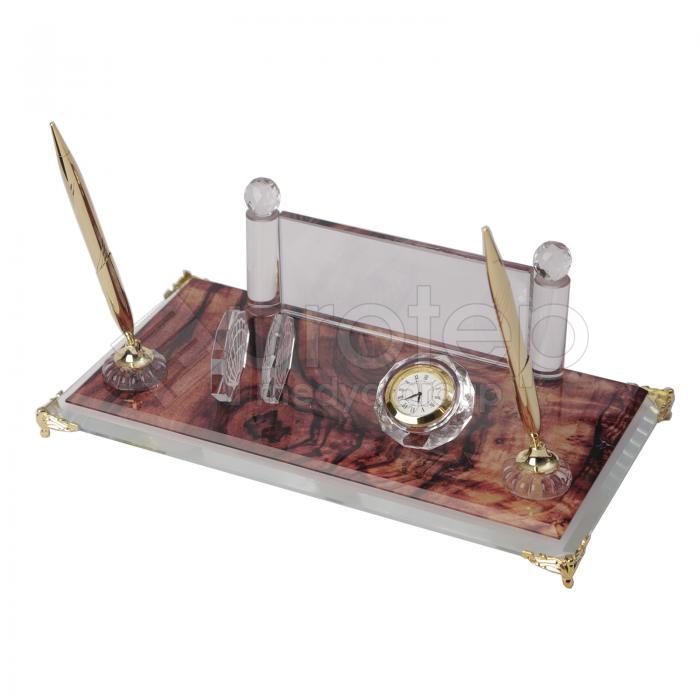 Kristal Masa İsimliği 17X30 cm - Kırmızı Ahşap Desenli Cam