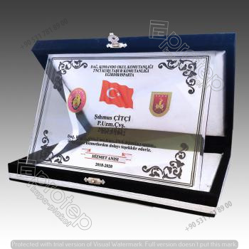 15x20-kristal-album-kutulu-plaket