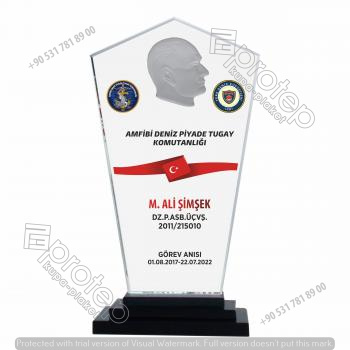 amfibi-piyade-tugay-komutanlik-kristal-plaket-silt-01