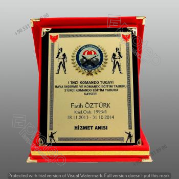 askerler-icin-hizmet-anisi-kadife-album-plaket-15x20