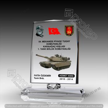hizmet_anisi_asker_kristal-plaket
